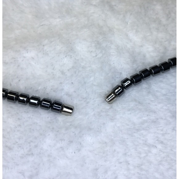 Turquoise Howlite & Hematite Southwestern Style Necklace Gemstone Magnetic Clasp - Picture 6 of 8